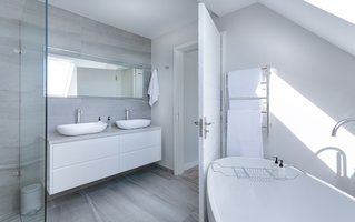 modernes Badezimmer